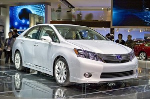 Lexus-CT-200H_1