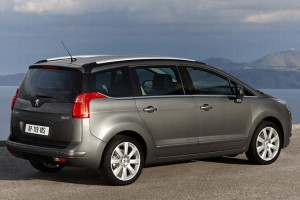 Peugeot5008_01