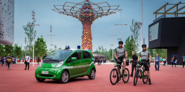 expo-2015-il-corpo-forestale-dello-stato-mitsubishi