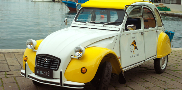 automoto-depoca-2015-spensieratamente-citroen-2cv_soleil__s09